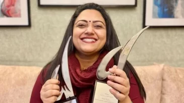নদী রক্স’র জন্য সুমির ঘরে দুই পুরস্কার