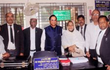 সিলেট বারের আইনজীবীদের সাথে ড. অরূপ রতন চৌধুরীর মতবিনিময়