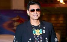 দেশে ফিরে জায়েদ খান জানালেন ‘চমক আছে