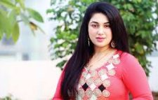 ডিবি কার্যালয়ে চিত্রনায়িকা অপু বিশ্বাস