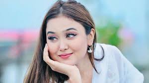 শুটিং সেটে দুর্ব্যবহারের অভিযোগ, অবশেষে মুখ খুললেন চমক