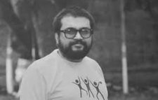 হাসপাতালে মারা গেলেন বিখ্যাত গীতিকার