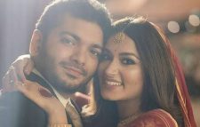 স্বামীকে নিয়ে হানিমুনে মালদ্বীপে ফারিণ