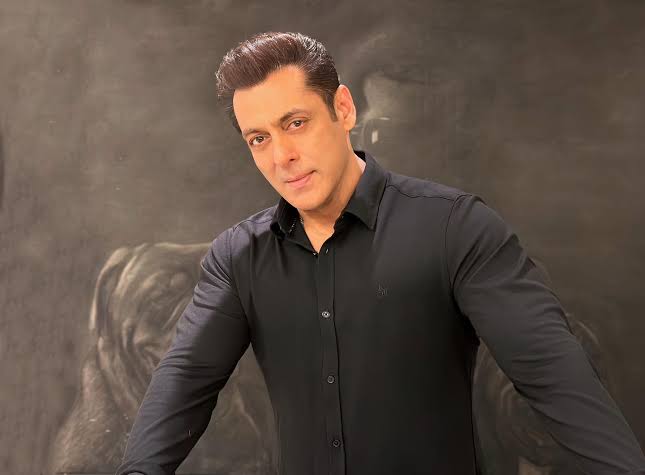 ভাইয়ের জন্মদিনে সালমানের ‘বার্বি’ ট্রেন্ড!