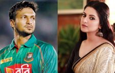 সাকিবের ‘রহস্যময়’ স্ট্যাটাস নিয়ে যা বললেন পরীমণি