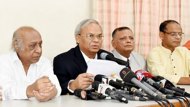 মধ্যরাতে বিএনপির জরুরি সংবাদ সম্মেলন, যা বললেন রিজভী