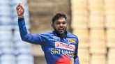 ২৬ বছর বয়সেই টেস্ট ছাড়লেন হাসারাঙ্গা