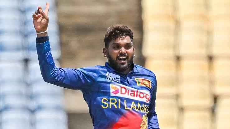২৬ বছর বয়সেই টেস্ট ছাড়লেন হাসারাঙ্গা
