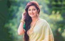 শুটিংয়ে ফিরলেন পরীমণি