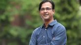 টাকা না থাকলে সন্তানের কাছ থেকে পালিয়ে বেড়ায় বাবারা’