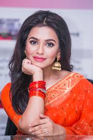 বাংলাদেশের ডিরেক্টররা হয়তো মনে করেন, সে খুব সুন্দরী তাকে মনে হয় ভাঙা যাবে না’