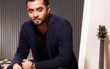 ‘নতুনদের নিয়ে কেউ কাজ করতে চায় না’