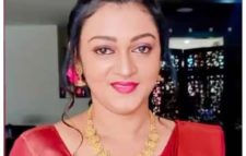 বাড়ি থেকে উদ্ধার অভিনেত্রীর নিথর দেহ