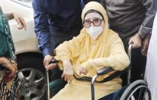 খালেদা জিয়ার লিভার প্রতিস্থাপনের কোনো বিকল্প নেই: চিকিৎসক