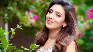 ভালোবাসা শেখানো মানুষটির নাম জানালেন মিম