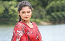 সেলিব্রিটিদের মারামারি নিয়ে মুখ খুললেন মৌসুমী
