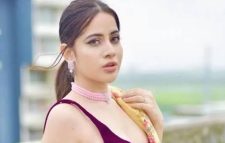 নতুন ভিডিওতে চমকে দিলেন উরফি