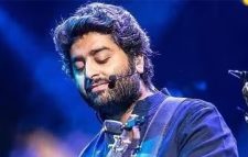 ভারত-পাকিস্তান ম্যাচের আগে গান শোনাবেন অরিজিৎ