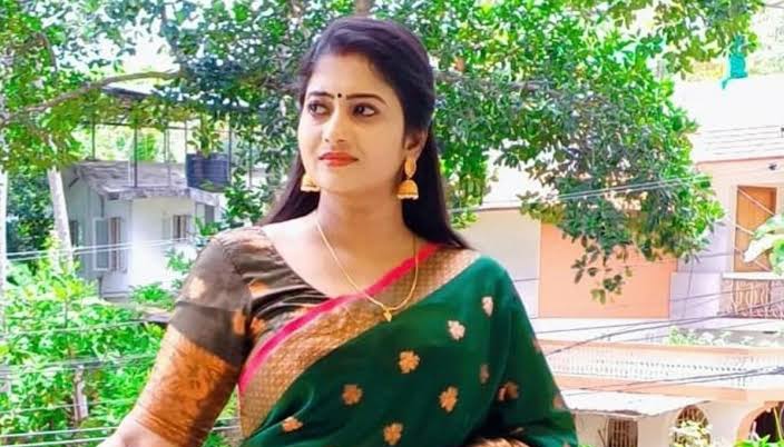 অভিনেত্রীর ঝুলন্ত মরদেহ উদ্ধার