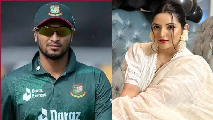 সাকিবকে ধরে ফেলেছেন পরীমণি