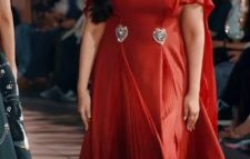 র‌্যাম্পে হেঁটে কুরুচিপূর্ণ মন্তব্যের শিকার বিপাশা
