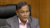 গান গাইতে গিয়ে কুয়ায় পড়ে গিয়েছিলেন তথ্যমন্ত্রী