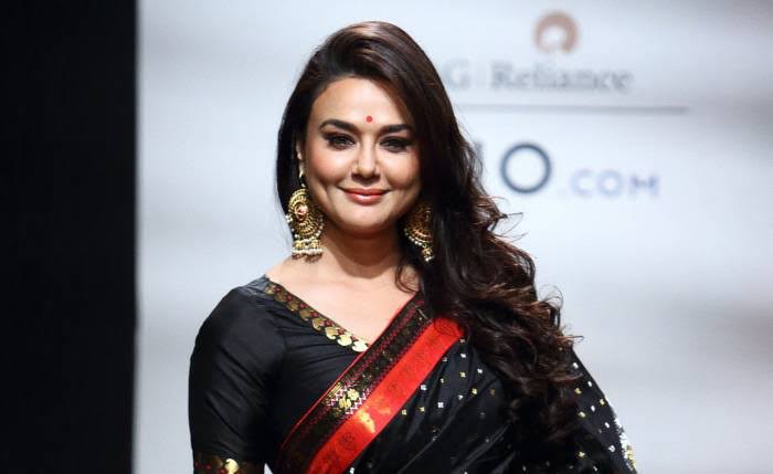 ১৭ কোটিতে বাড়ি কিনলেন প্রীতি জিনতা