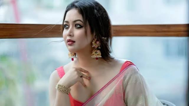 কাঁদলেন ভাবনা