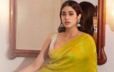 প্রেমিকের বাড়ি থেকে বেরিয়ে মুখ লুকালেন জাহ্নবী