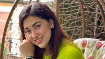 সাংবাদিককে অসম্মানের প্রসঙ্গে মুখ খুললেন অপু বিশ্বাস