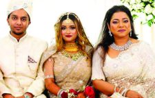 বিয়ে করলেন ডলি সায়ন্তনীর মেয়ে নুসরাত
