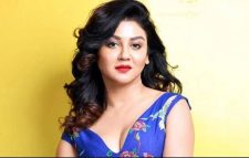 চুমু নিয়ে মুখ খুললেন জয়া