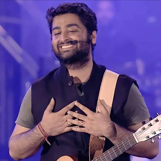 আবারও ঢাকার সিনেমায় গাইবেন অরিজিৎ সিং