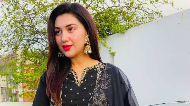 ১০ কেজি ওজন কমিয়েছেন অপু বিশ্বাস