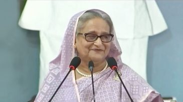 প্রধানমন্ত্রী সাংবাদিকদের আবাসন-কল্যাণ তহবিলে ১০ কোটি টাকা দেওয়া হবে