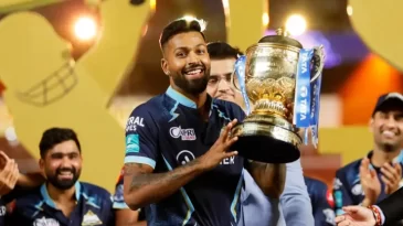 ‘ঘরের ছেলে’ পান্ডিয়াকে নিতে কত খরচ হতে পারে মুম্বাইয়ের