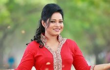 নির্বাচনে অংশ নেওয়ার ঘোষণা দিলেন ডলি সায়ন্তনী