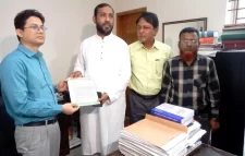 রাজনৈতিক সমঝোতা ছাড়া তফসিল না দিতে সিইসিকে লেবার পার্টির চিঠি