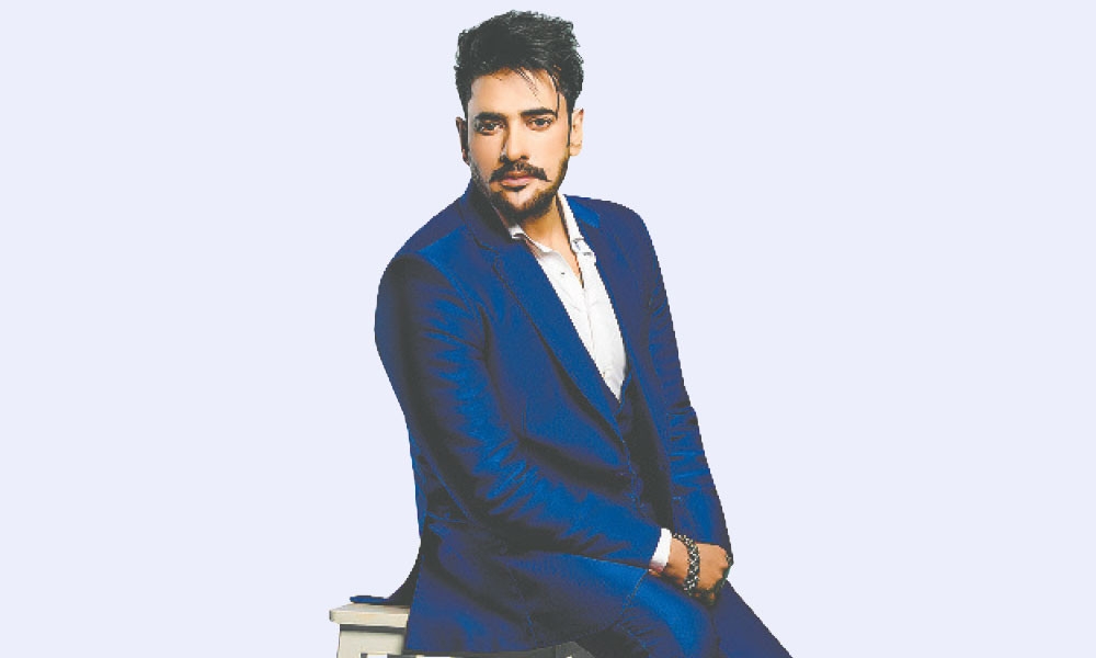 নতুন সিনেমায় অনন্ত, সিয়ামসহ ১০ নায়ক
