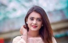 হাসপাতাল থেকে বাসায় ফিরেছেন তানজিন তিশা