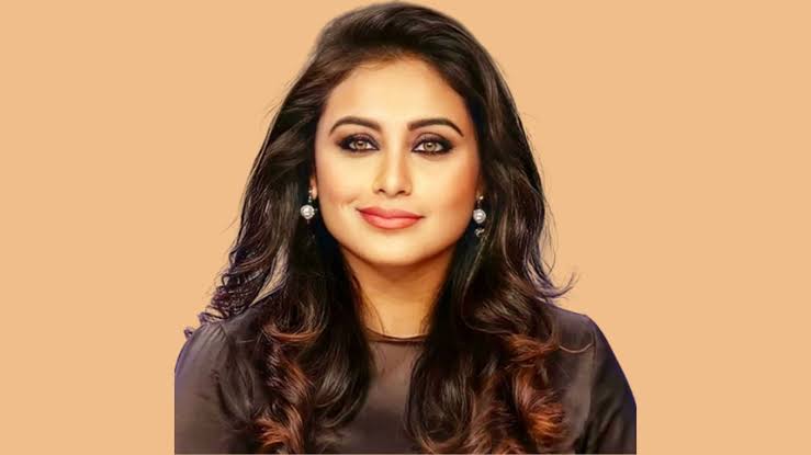 আহত সাংবাদিকের জন্য গাড়ি পাঠিয়ে প্রশংসিত রানী