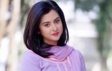সমালোচনার মধ্যেই যে জবাব দিলেন বুবলী