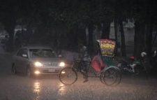 বৃষ্টি কমবে কবে, জানালো আবহাওয়া অধিদপ্তর