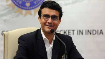 যে কারণে পাকিস্তানকে সেমিফাইনালে চান সৌরভ