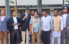 প্রতীক পেতে রিটার্নিং কর্মকর্তার কার্যালয়ে মুহিবের অবস্থান