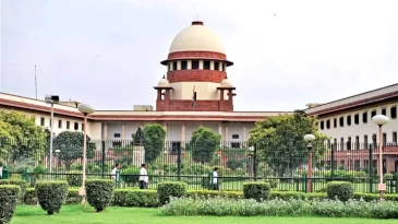 কাশ্মীরের স্বায়ত্তশাসন বাতিলের সিদ্ধান্ত বহাল, ফিরিয়ে দিতে হবে ‘রাজ্য’ মর্যাদা