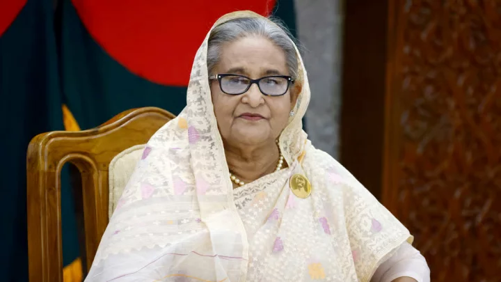 পাঁচ নারীকে বেগম রোকেয়া পদক প্রদান করলেন প্রধানমন্ত্রী