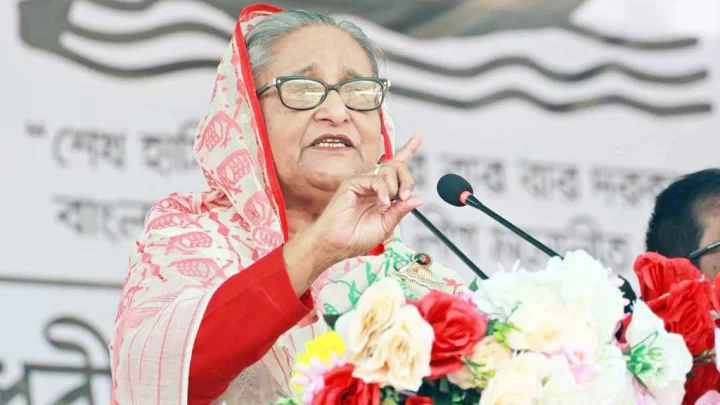 সব শোক-ব্যথা বুকে নিয়ে রাস্তায় নেমেছি: প্রধানমন্ত্রী