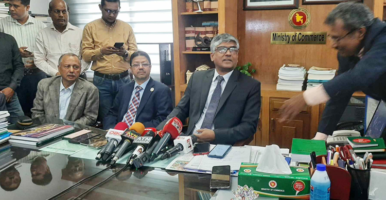 ‘আমরা কারও দয়াদাক্ষিণ্যে রপ্তানি করি না’
