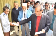 আমার বাড়িতে কেউ কর চাইতে গেলে, আমিই হাঁসুয়া নিয়ে তাড়াব: বুলবুল